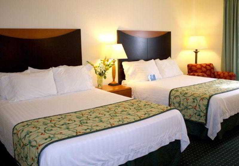 Фото Fairfield by Marriott Inn & Suites Indianapolis Northwest