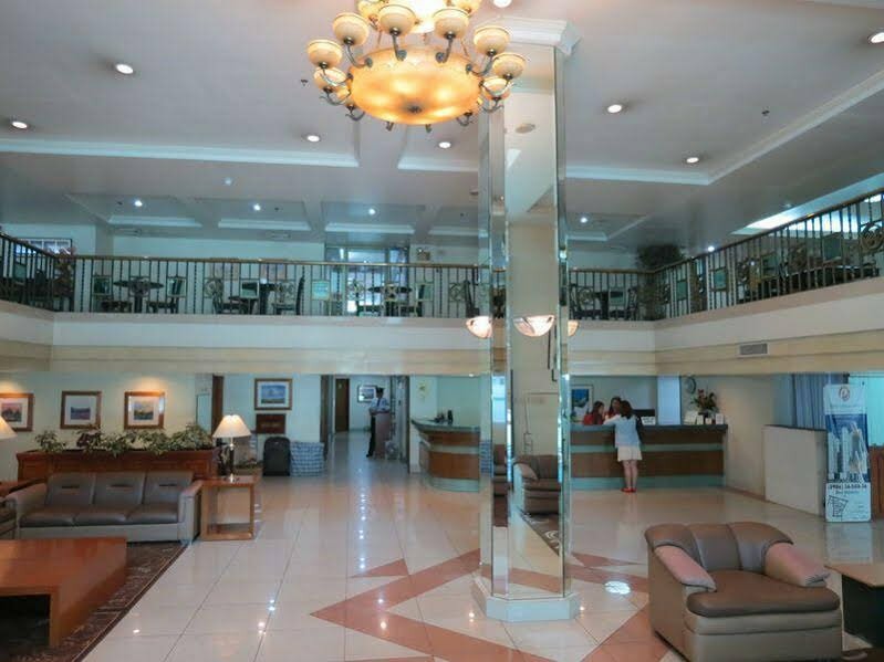 Hotel The Charter House, Earth, photo