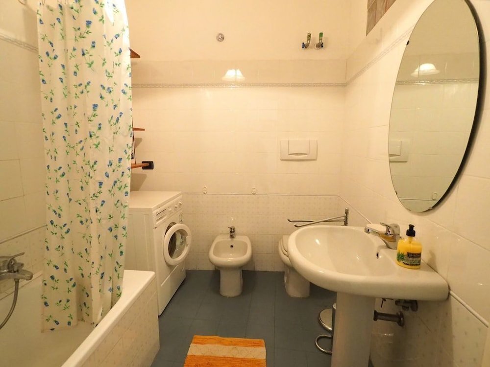 Фото VIA Del Santo