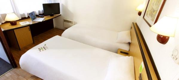 Фото Kyriad Chalons EN Champagne - Saint Martin