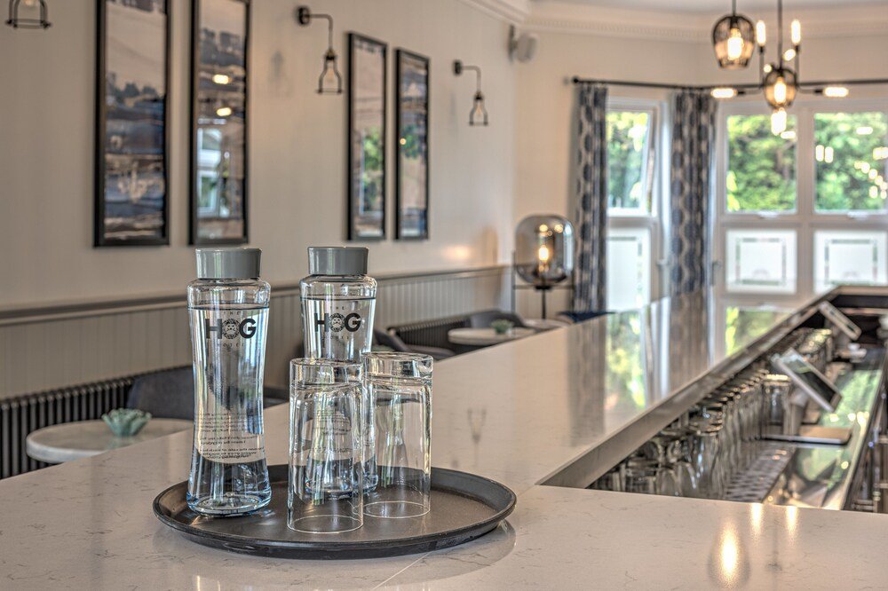 Фото The Hog Hotel