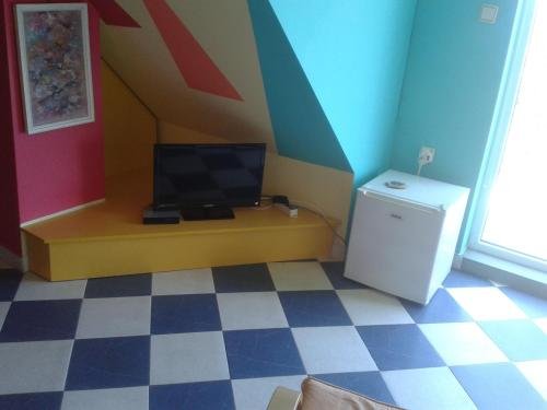 Фото The Colourful Mansion