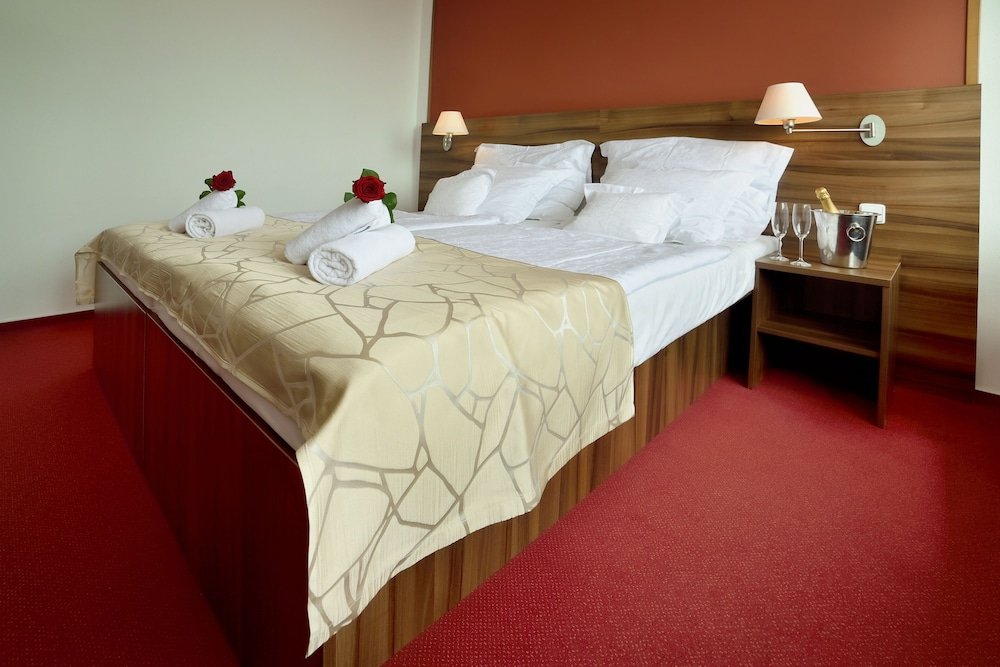 Фото Hotel Palcát Congress & Wellness Hotel