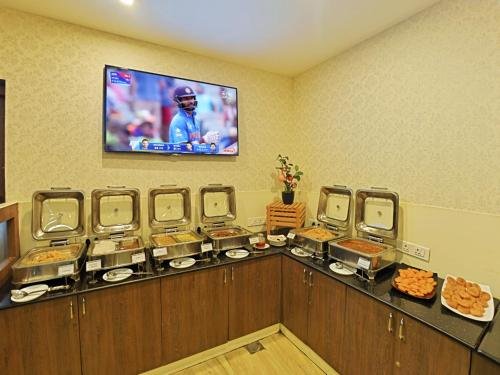 Фото Gokulam Park Hotel