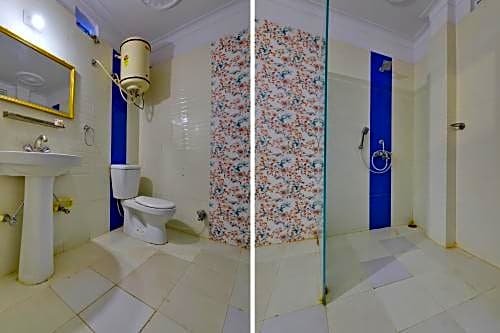 Фото Anjani Hotel