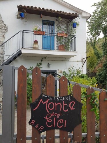 Гостиница Monte degli Elci b&b