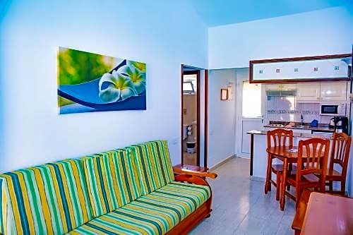 Фото Bungalows Los Almendros - Gay Exclusive