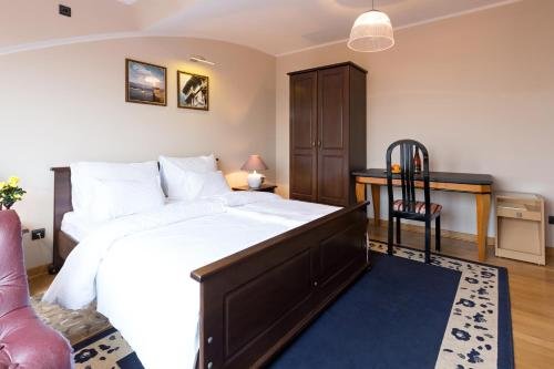 Фото Hotel Sterling Garni