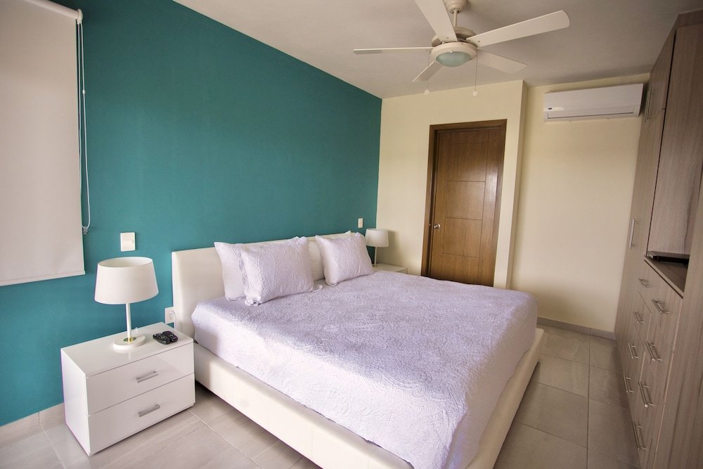 Фото Luxury 2 Bedroom Apartments