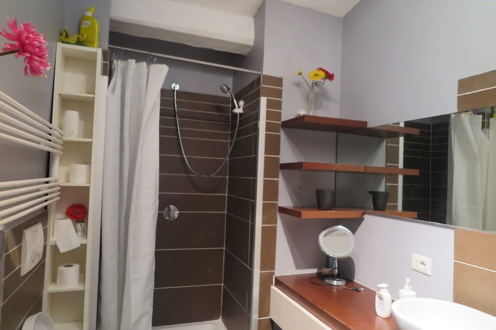 Фото Amazing Rooms In Luxury Mansion