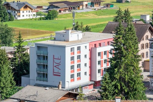 Гостиница Face Aparthotel в Давосе