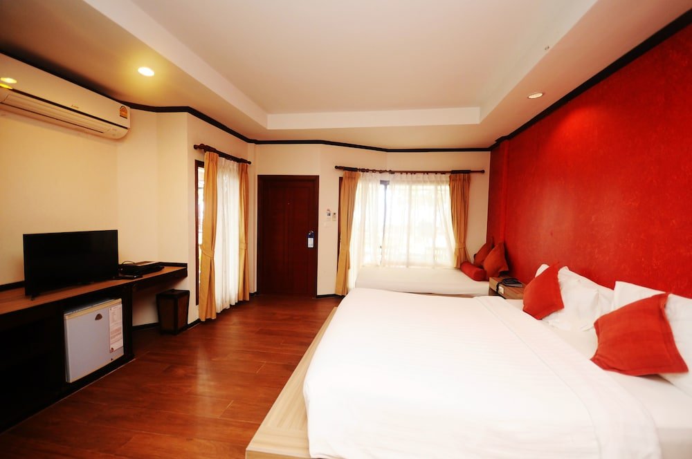 Фото Lanta Sand Resort & SPA