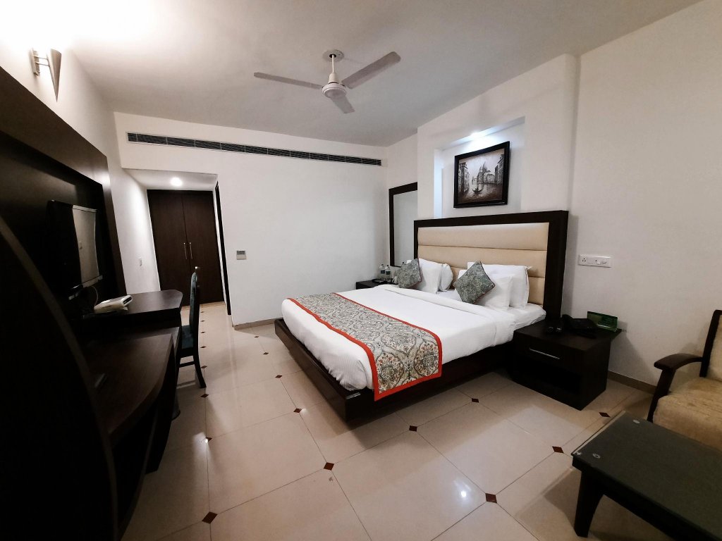 Фото Hotel Natraj