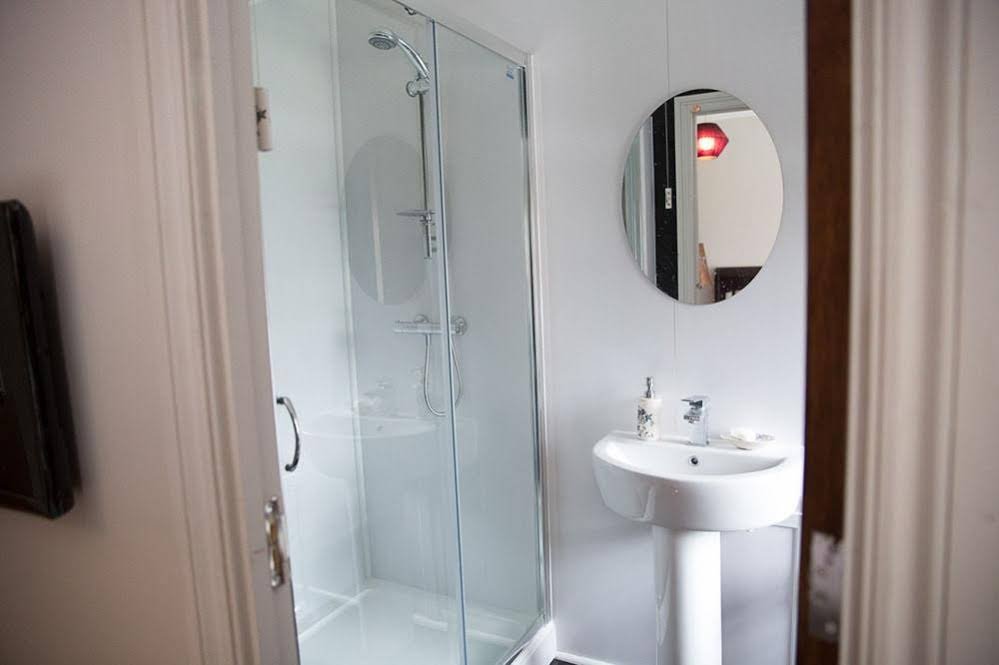 Фото Oyo Vale Lodge