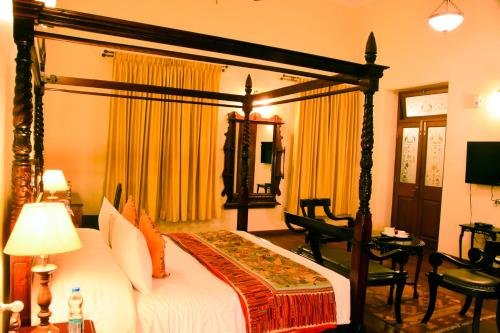 Фото WelcomHeritage Shivavilas Palace