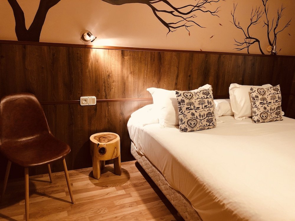 Фото Apartaments La Neu