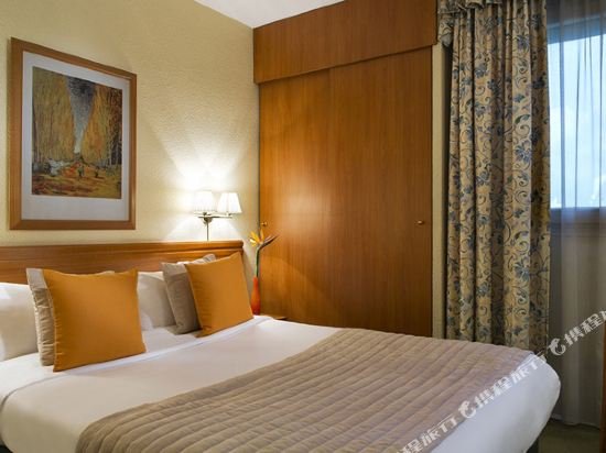 Фото Nice Promenade Residhome Aparthotel