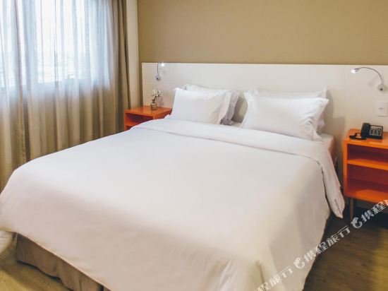 Фото Intercity Curitiba Centro Cívico