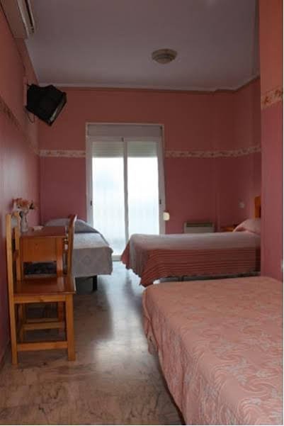 Фото Hostal Alamare