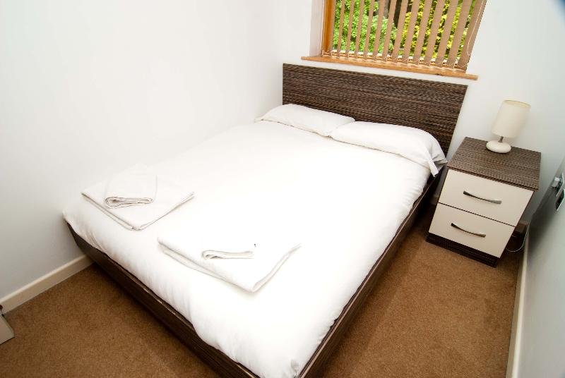 Фото Southampton Serviced Apartment