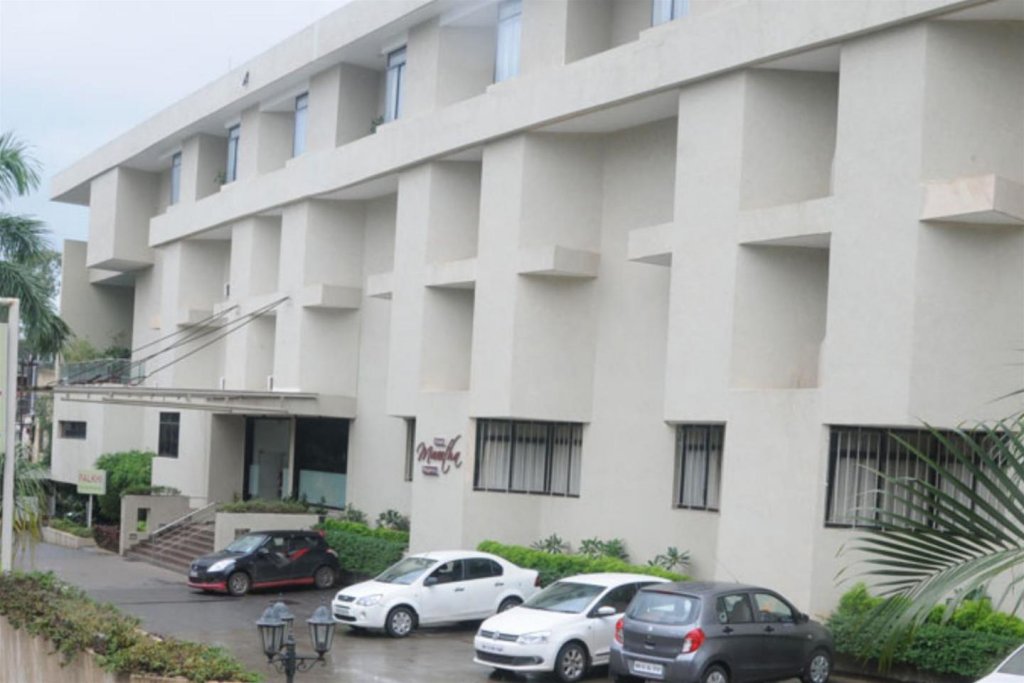 Фото отеля 2