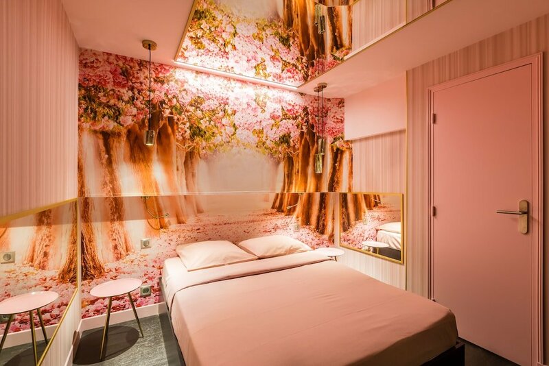Гостиница Love H& xF4; tel - Adults Only в Париже