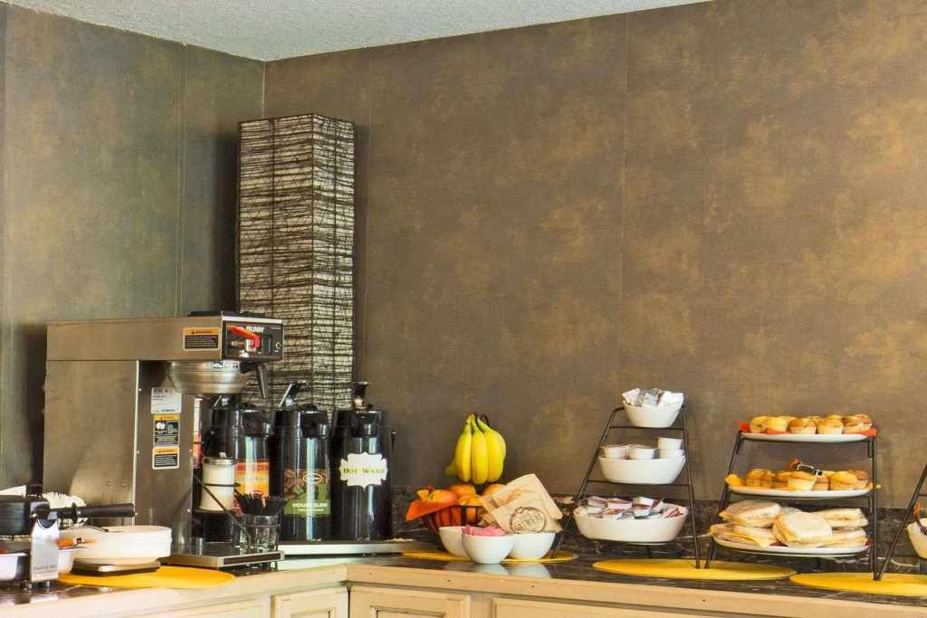 Фото Travelodge by Wyndham East Portland/Gresham