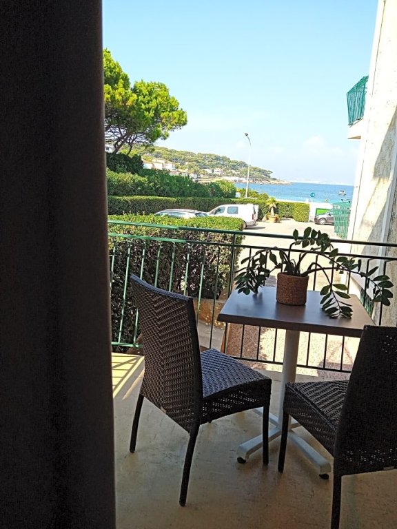 Фото Hôtel du Levant