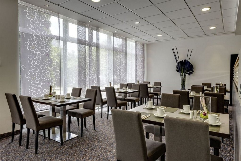 Фото Park Inn by Radisson Göttingen