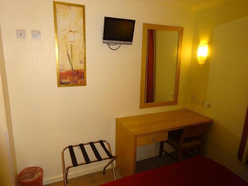 Фото Americana Hotel