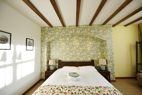 Фото ErHai Gate No. 1 Hotel