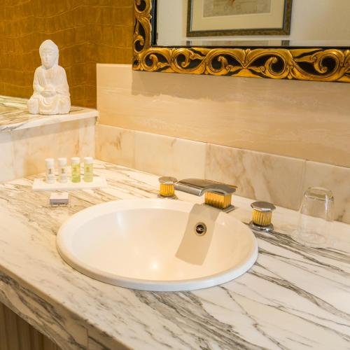 Фото Hostellerie de la Pommeraie by Popinns