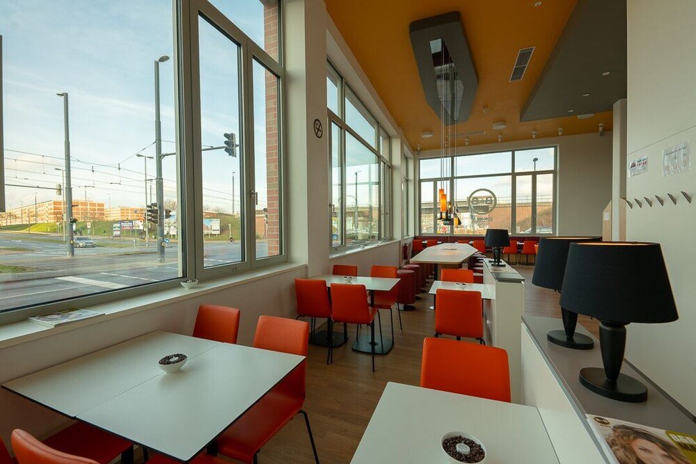 Фото B&b Hotel Bremen-Überseestadt