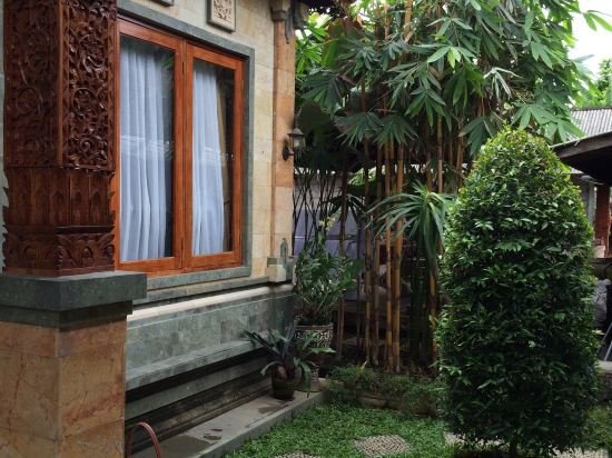 Фото Uma Dewi Guest House
