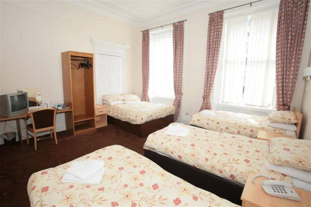 Фото McLays Guest House