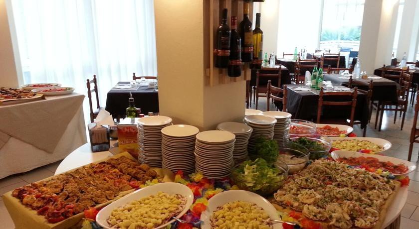 Фото Mona Lisa Hotel