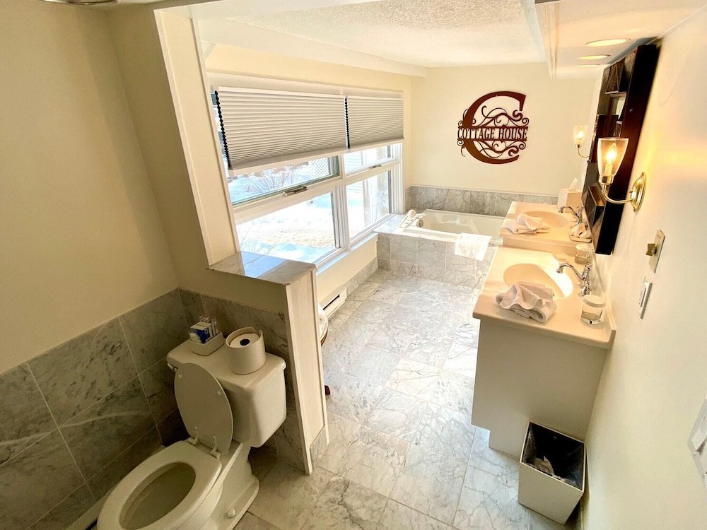 Фото Farm Road Estate