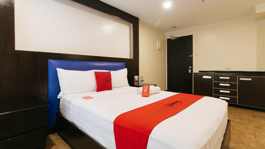 Hotel RedDoorz Plus @ Project 6 Quezon City, Quezon City, photo