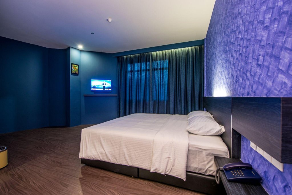 Фото отеля 2