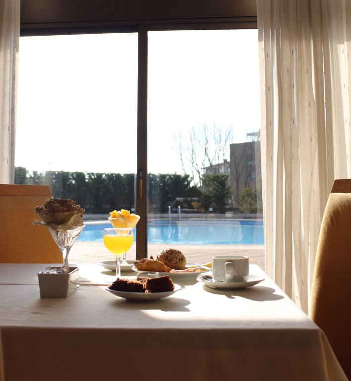 Фото Hotel Meia Lua