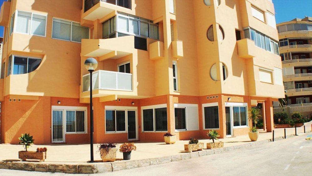 Фото Apartamentos Esmeralda Suites