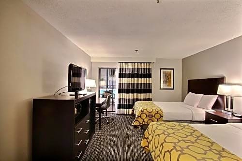 Фото Baymont by Wyndham Madison West/Middleton Wi West