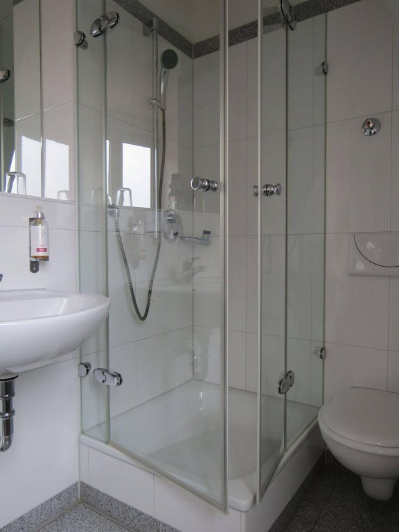 Фото Hotel Neuthor