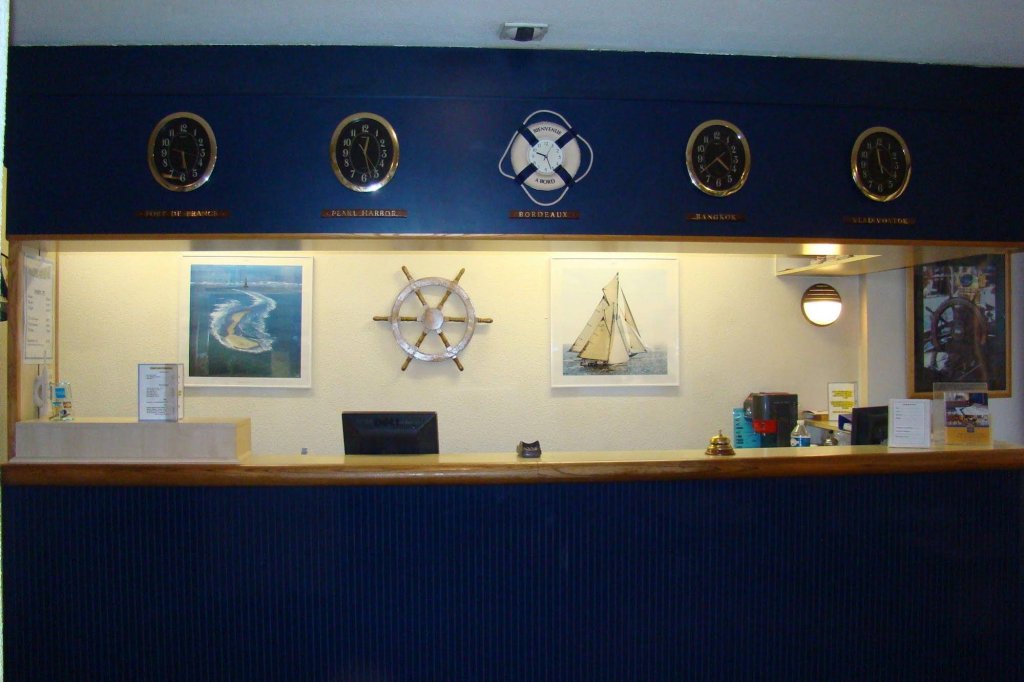 Фото Hôtel Life Bordeaux Gare - Bg