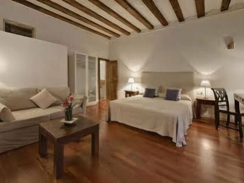 Habitat Apartments Ferran