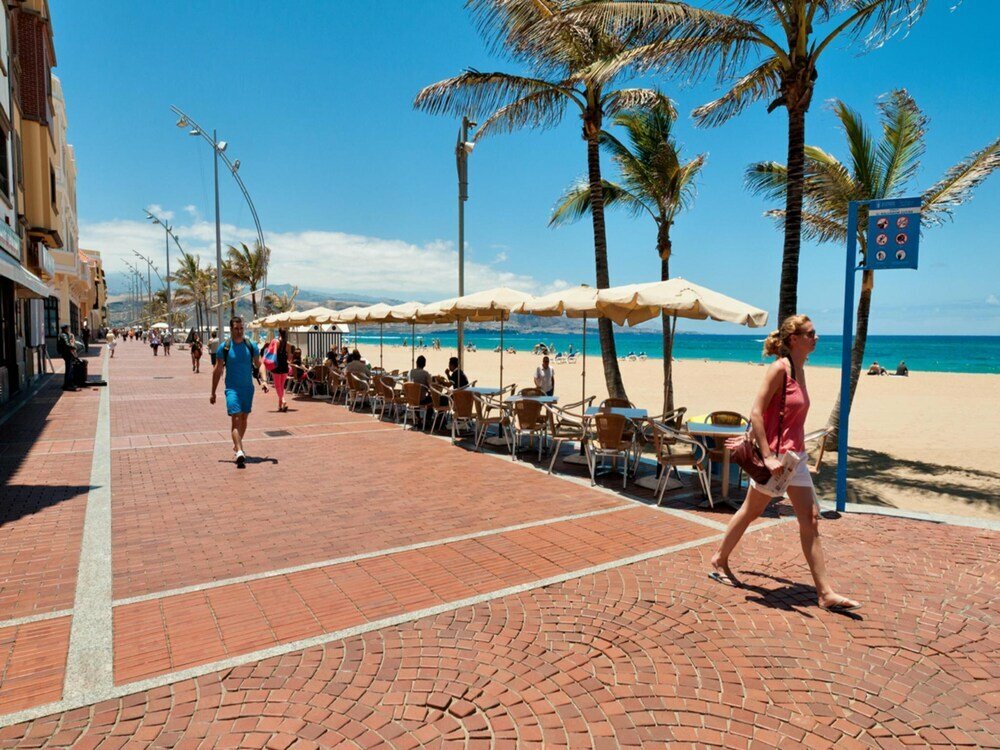 Short-term housing rental Apartment Las Canteras La Flor M&b V, Las Palmas de Gran Canaria, photo