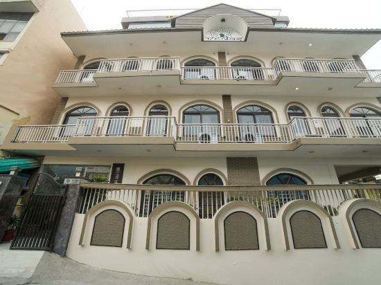 Фото Hotel Yog Tapovan
