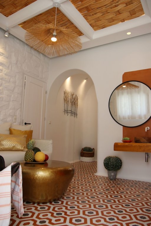 Фото AmazeU Naxos