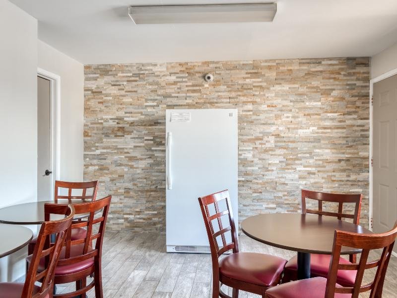 Фото Americas Best Value Inn Amarillo Downtown