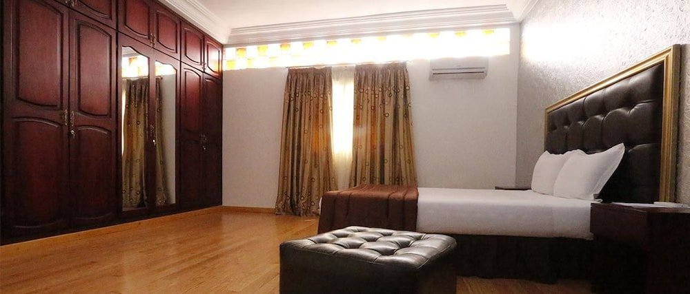 Фото Ngaliema Resort Club